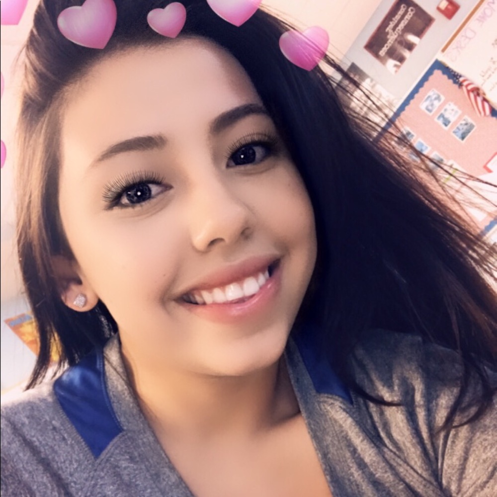 Meet your Posher, Alondra